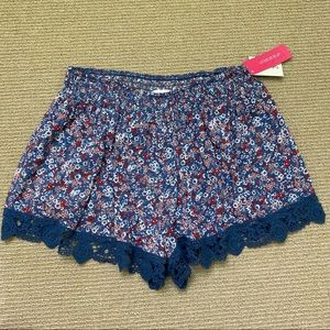 Xhilaration Red white and blue floral shorts